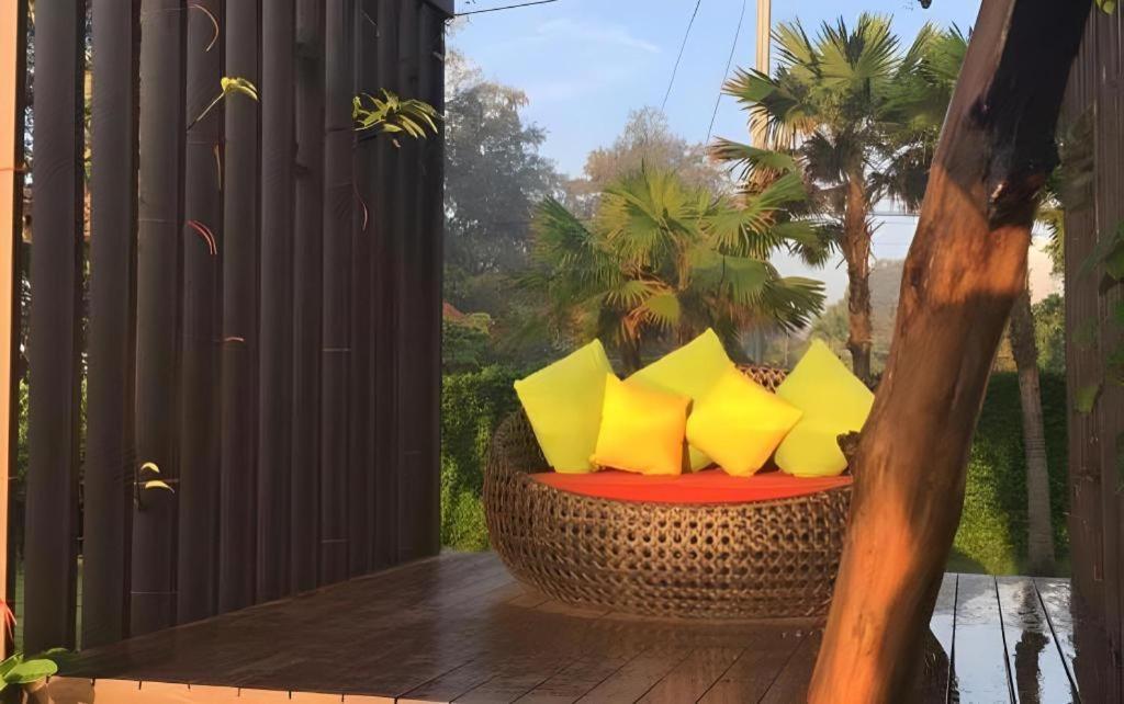 Chatnipa Beach Resort By Morseng Ban Hat Lek Exterior foto